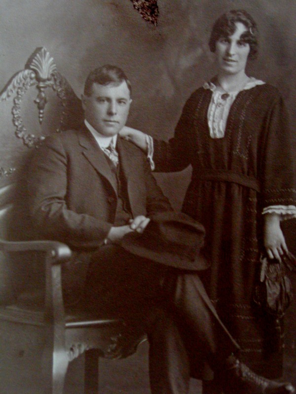 Parents_wedding_1921